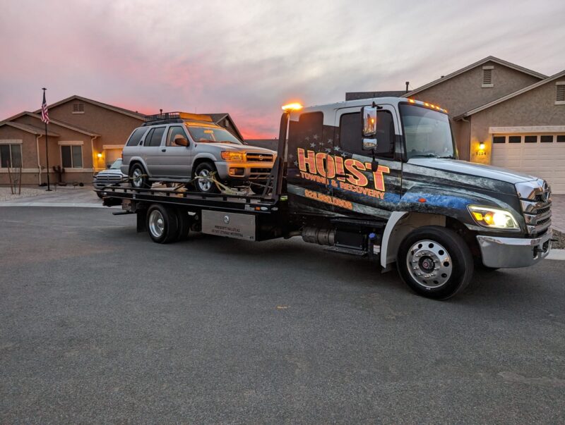Hoist Towing SUV flatbed towing in Prescott AZ